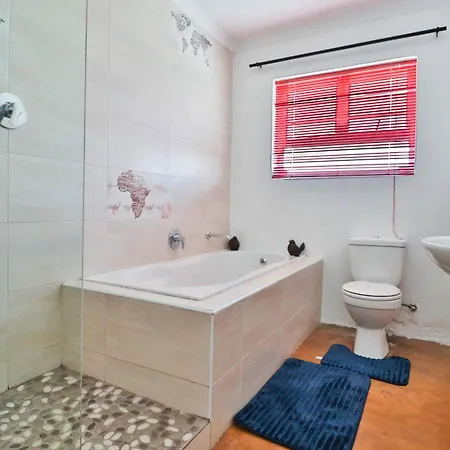 Fran'S Oasis Villa Cape Town Exterior photo