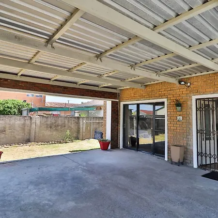 Fran'S Oasis Villa Cape Town Exterior photo