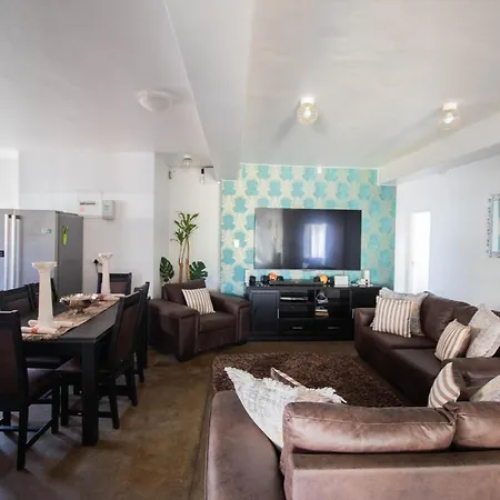 Fran'S Oasis Villa Cape Town Exterior photo